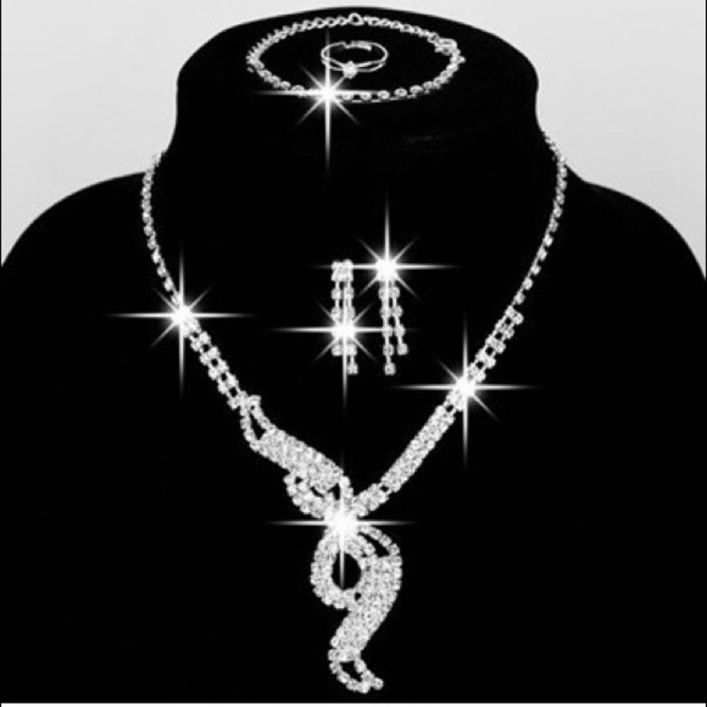 Rhinestone Necklace Set